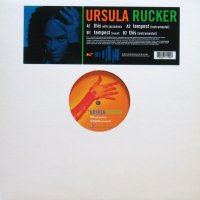 Ursula Rucker / This 