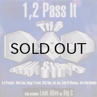 The D&D All-Stars – 1, 2 Pass It 