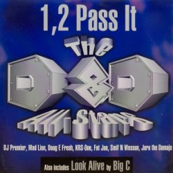 画像1: The D&D All-Stars – 1, 2 Pass It 