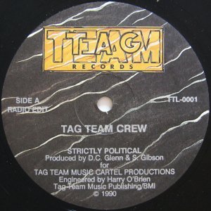 画像: TAG TEAM CREW / STRICTLY POLITICAL