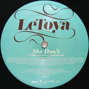 画像: LETOYA / SHE DON'T