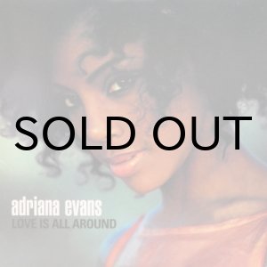 画像: Adriana Evans – Love Is All Around