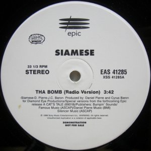 画像: Siamese – Tha Bomb
